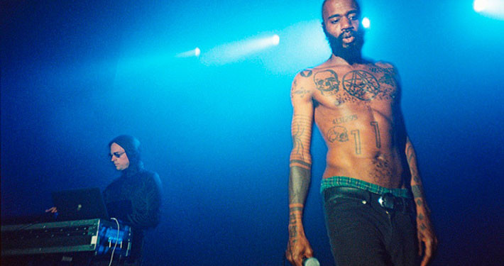 Death Grips yeni sarki Hot Head - Paslanmaz Kalem