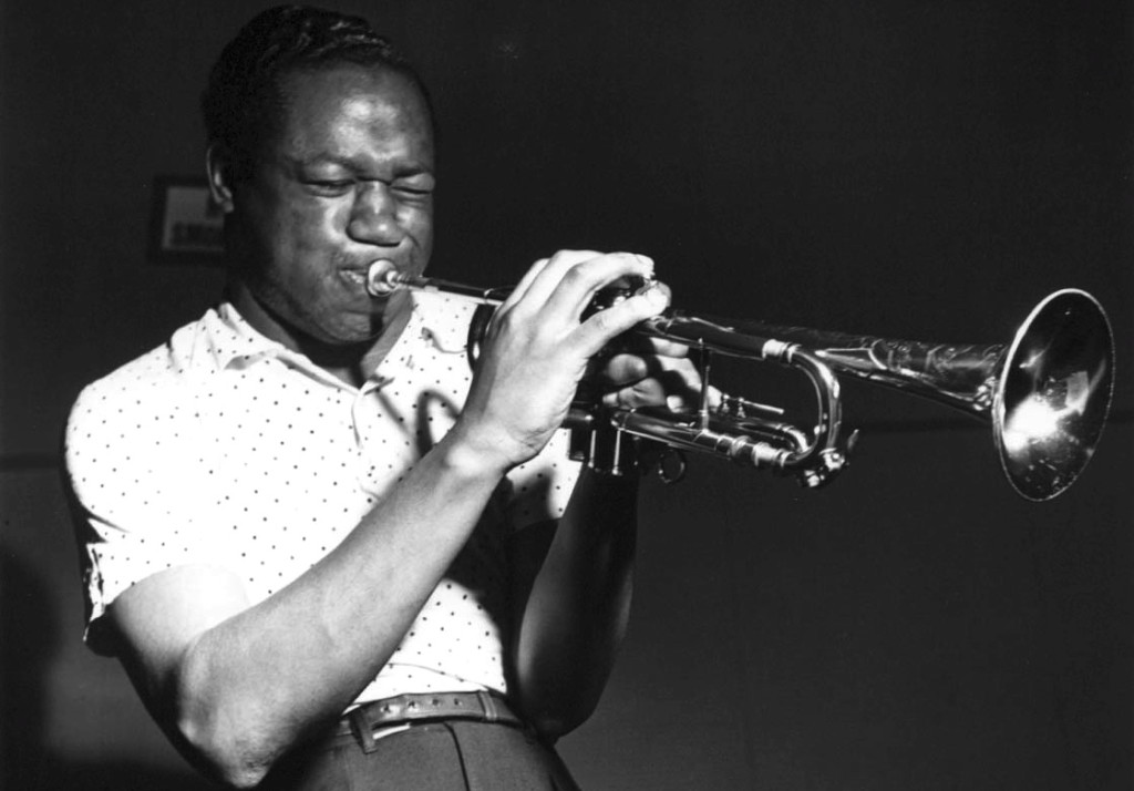 Paslanmaz Kalem - Clifford Brown