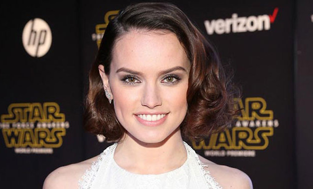 Daisy Ridley: STAR WARS Episode 8 daha karanlık olacak