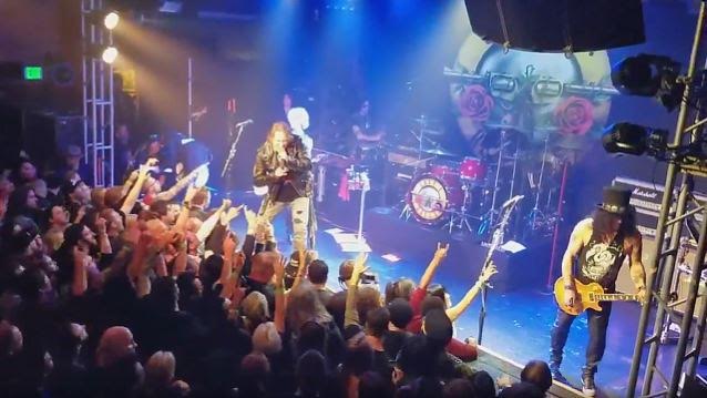 guns n roses reunion konser