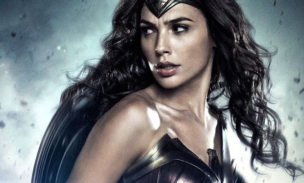 WONDER WOMANın gösterim tarihinde değişiklik ve DC sinema serisine iki film daha!